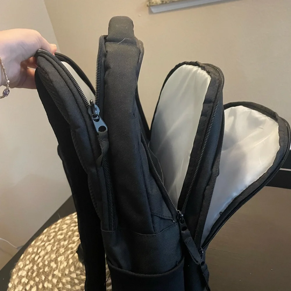 HP Backpack - LIKE NEW!